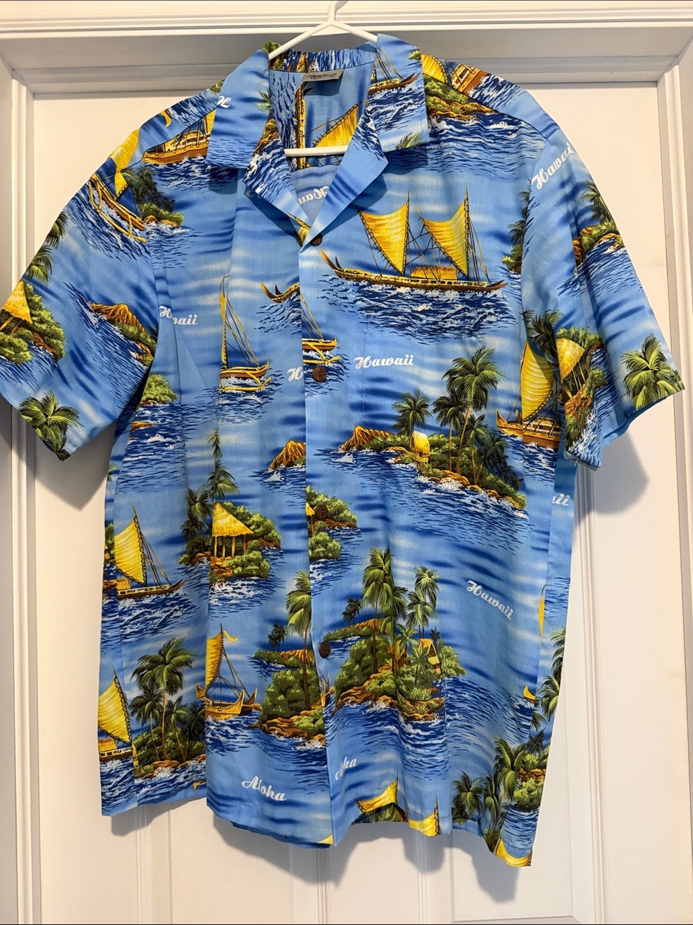 Royal creations Hawaiian shirt size XL